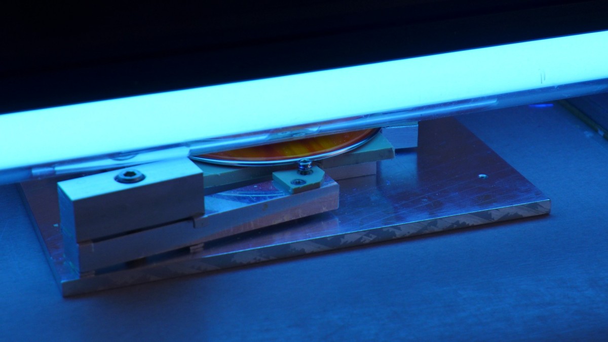 Datei fertigung/uv-belichtung-1200.jpg wurde nicht gefunden.